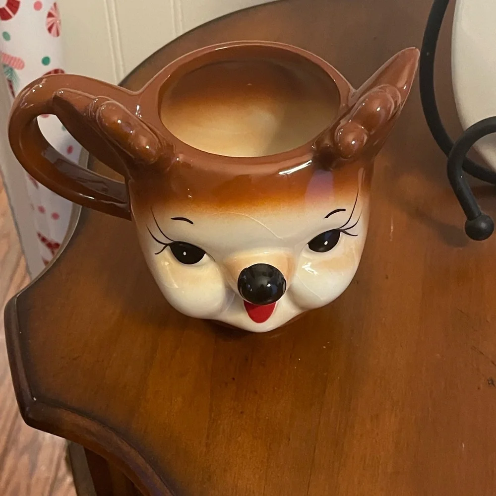Cheeky Reindeer‎ Retro style Plate & Mug